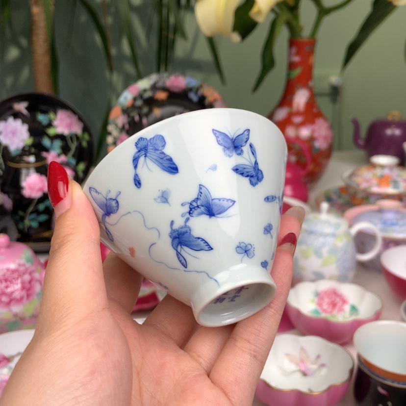 【闪购商品】满绘蝴蝶高足主人吧