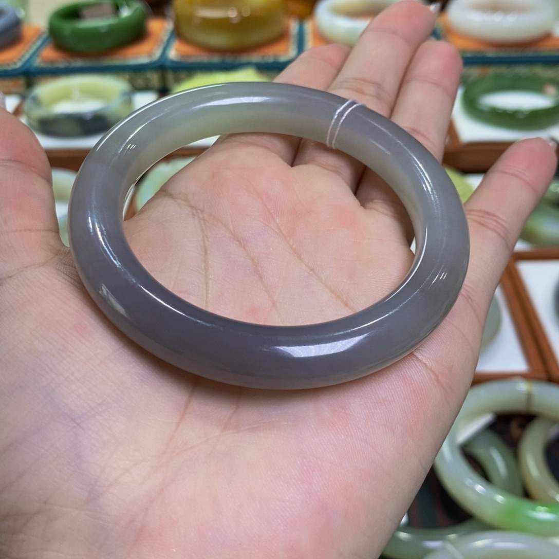 和田玉手镯未镶嵌青海烟紫55