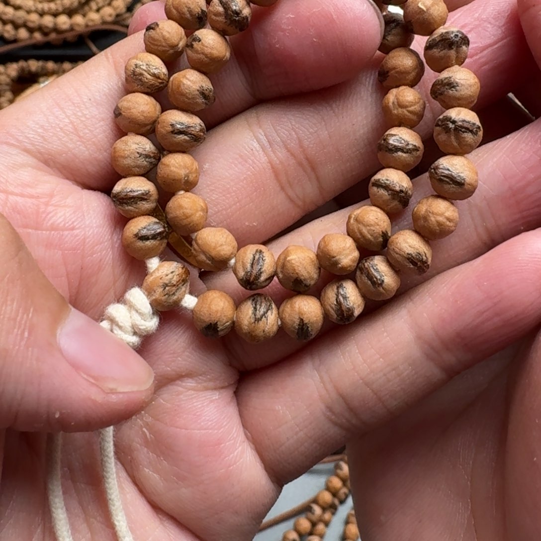 手串柏香籽/百香籽吴****？53