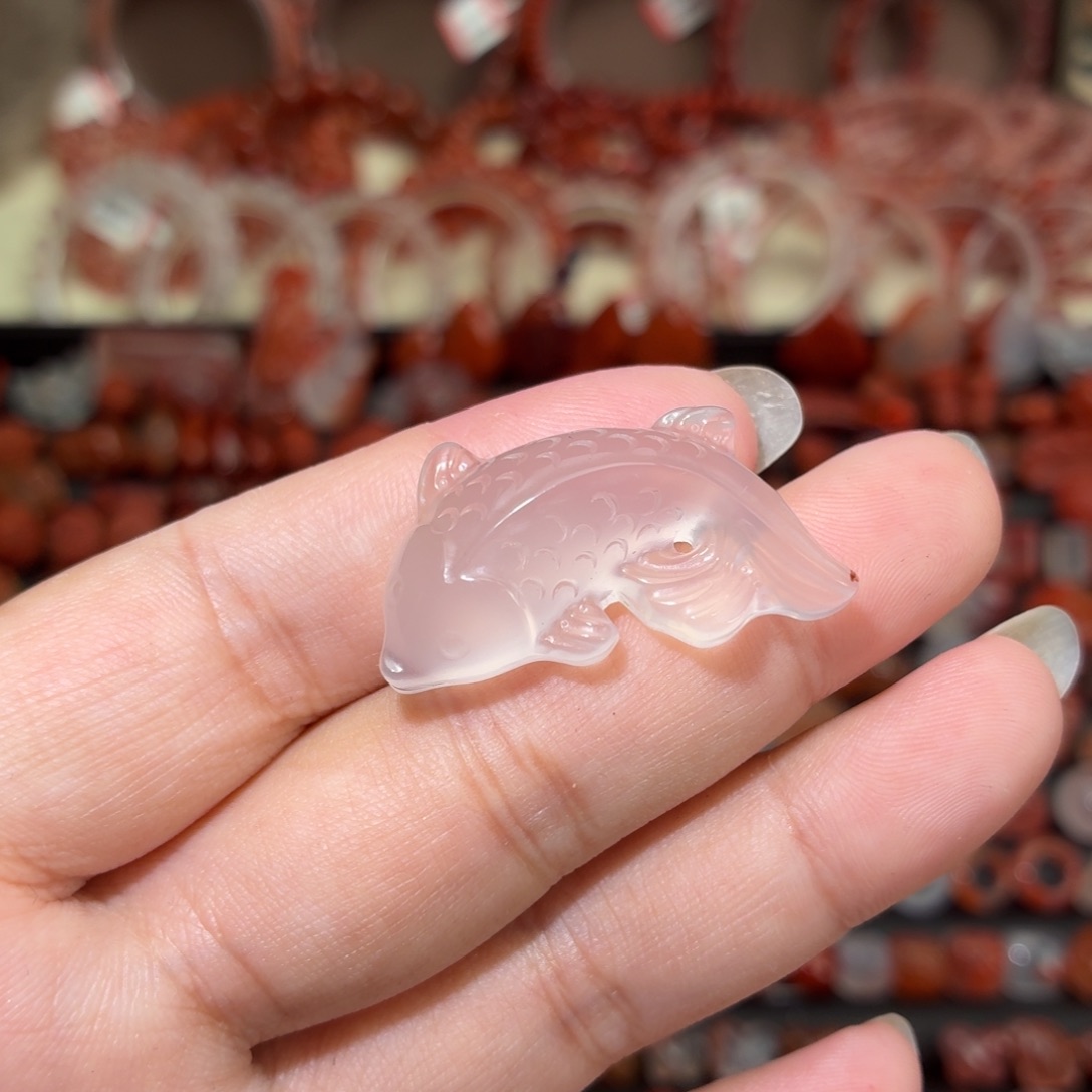 南红玛瑙未镶嵌颈饰大锦鲤