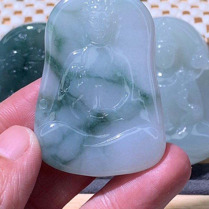 翡翠未镶嵌颈饰炸/飘花素衣观音