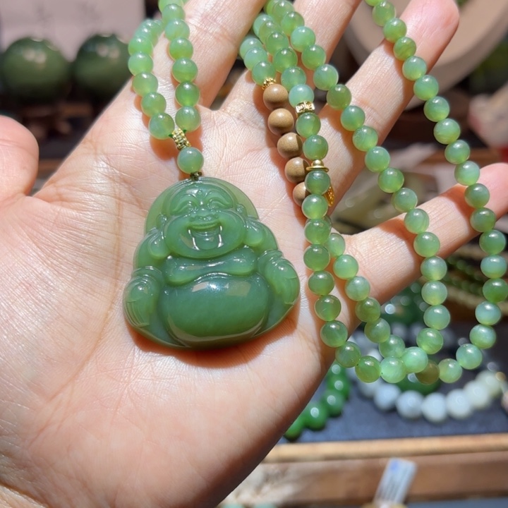 和田玉未镶嵌颈饰