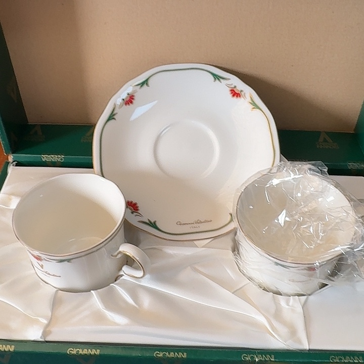 0707华伦天奴咖啡套组