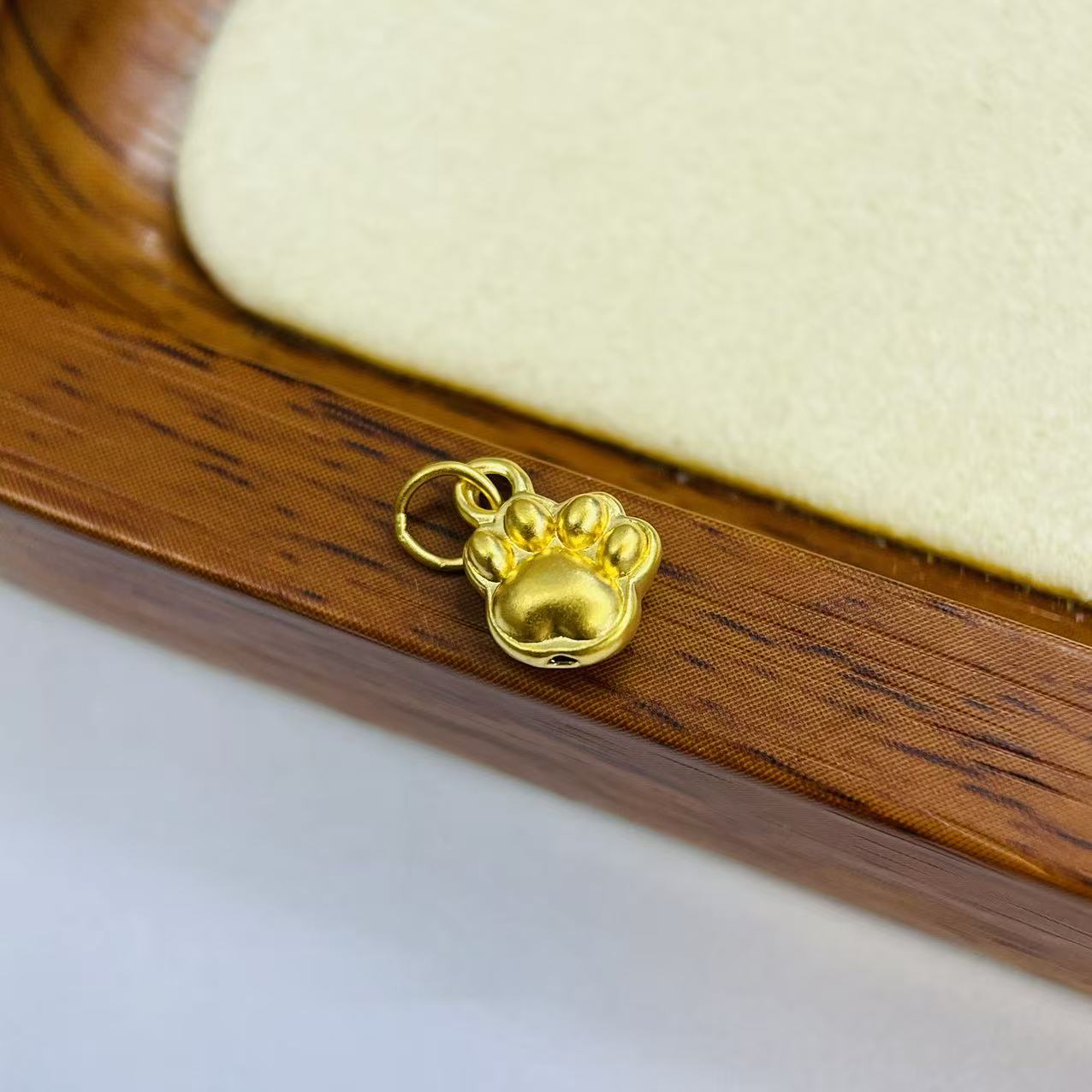 新金社黄金足金999猫爪提溜DP1818-0190