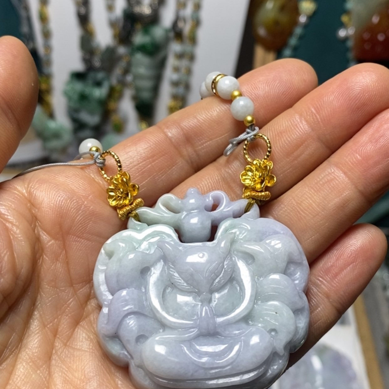 【闪购商品】翡翠吊坠(赠链)未镶嵌