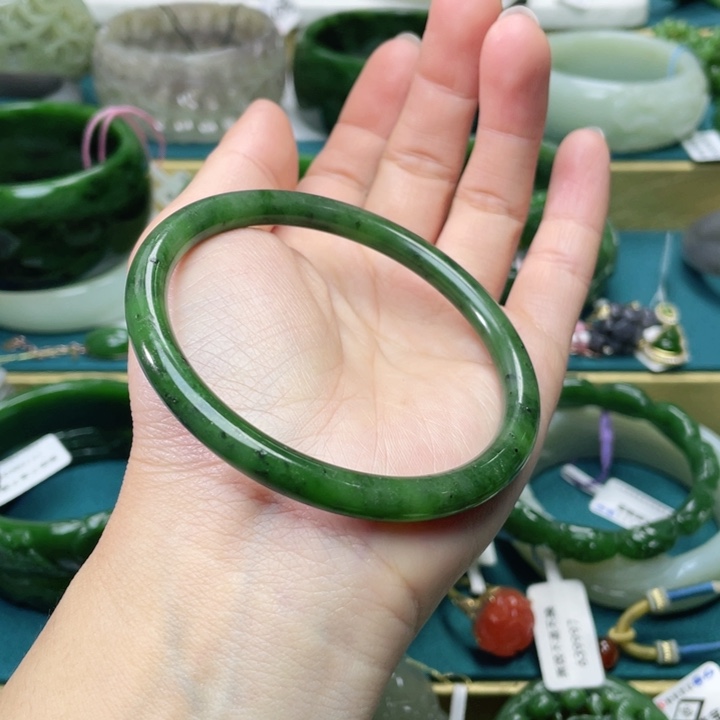 和田玉手镯61+圈口 编号36未镶嵌