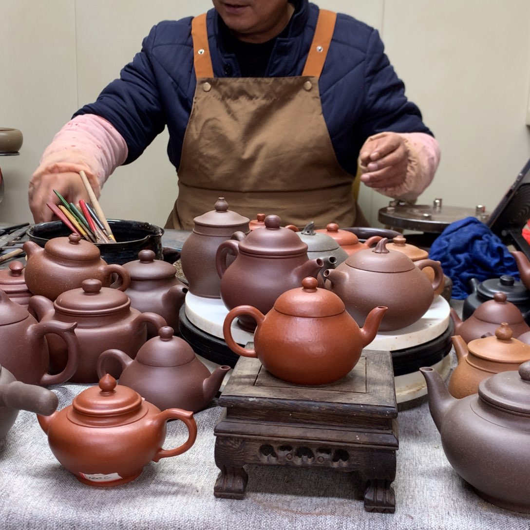 朱泥茶壶梨形110 C半手工制作