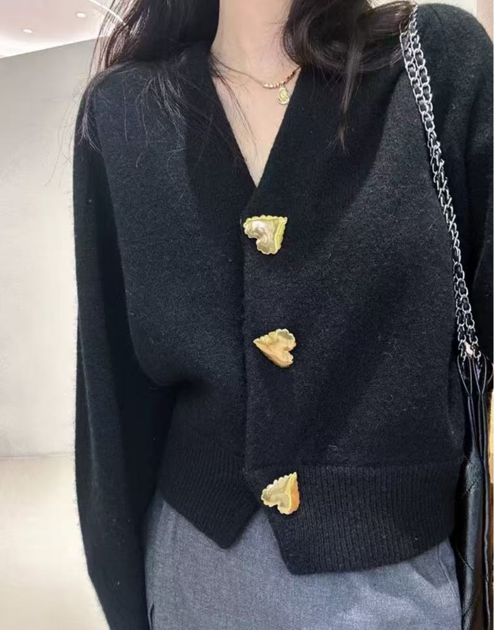 【ICS 韵裕】极简风纯色V领保暖常规不褪色长袖毛衣