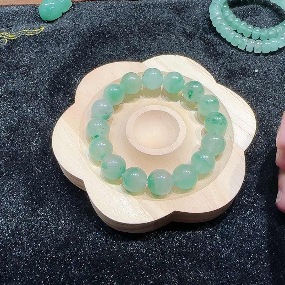 石英质玉手串未镶嵌重**士