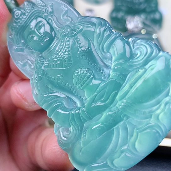 【闪购商品】翡翠颈饰未镶嵌天然翡翠