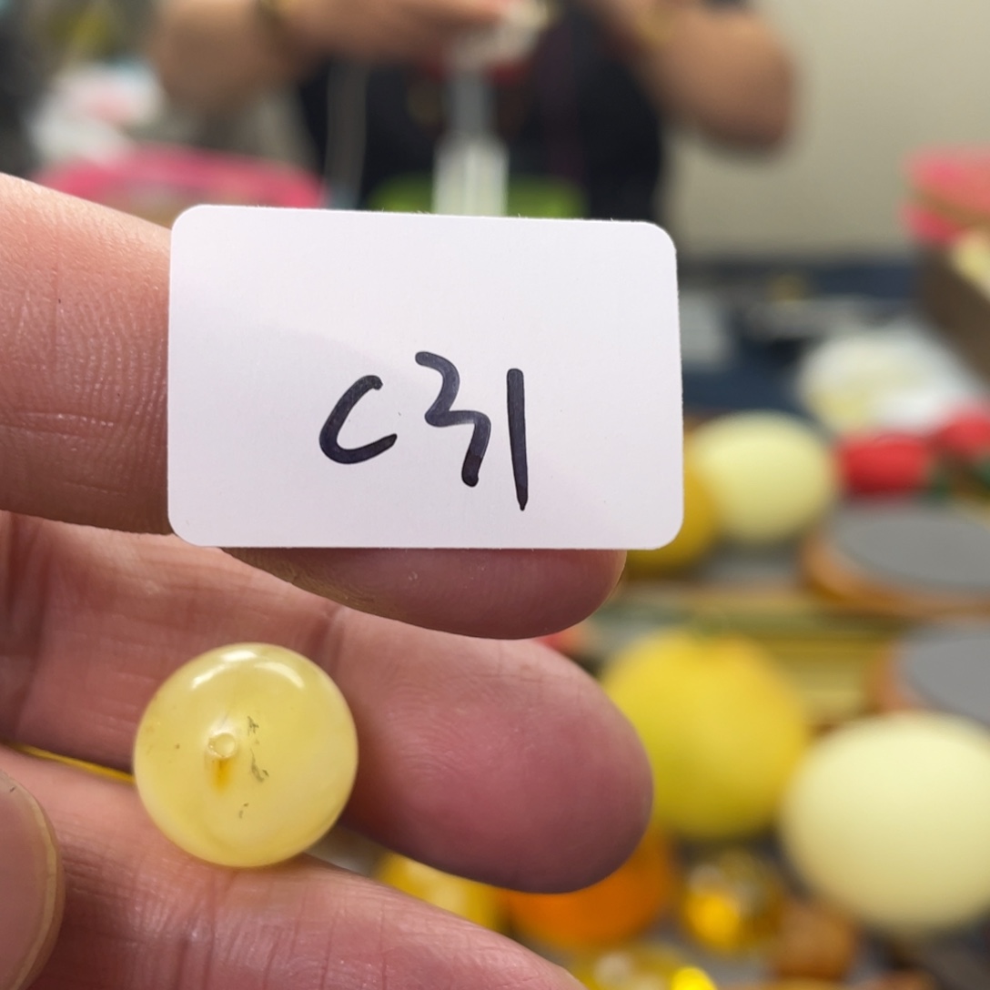 手链琥珀未镶嵌多样性发，发其中一件