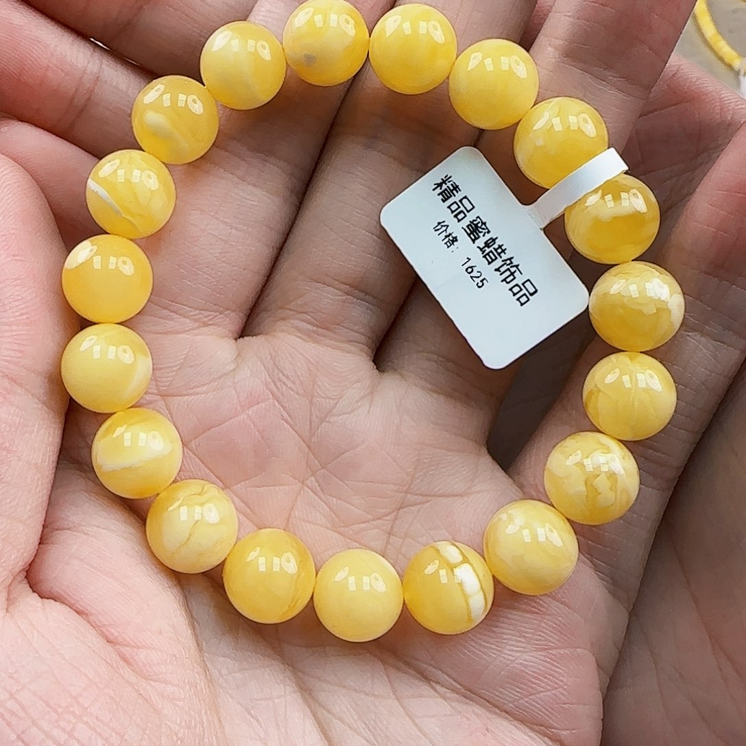 未镶嵌琥珀珠宝奇石