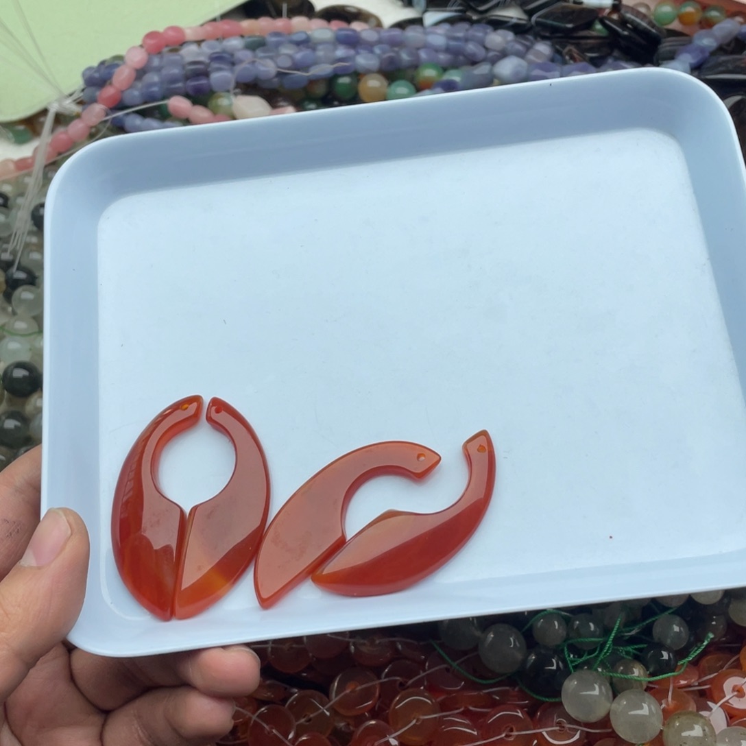 玛瑙/玉髓珠宝半成品未镶嵌打包4个红玛瑙吊坠