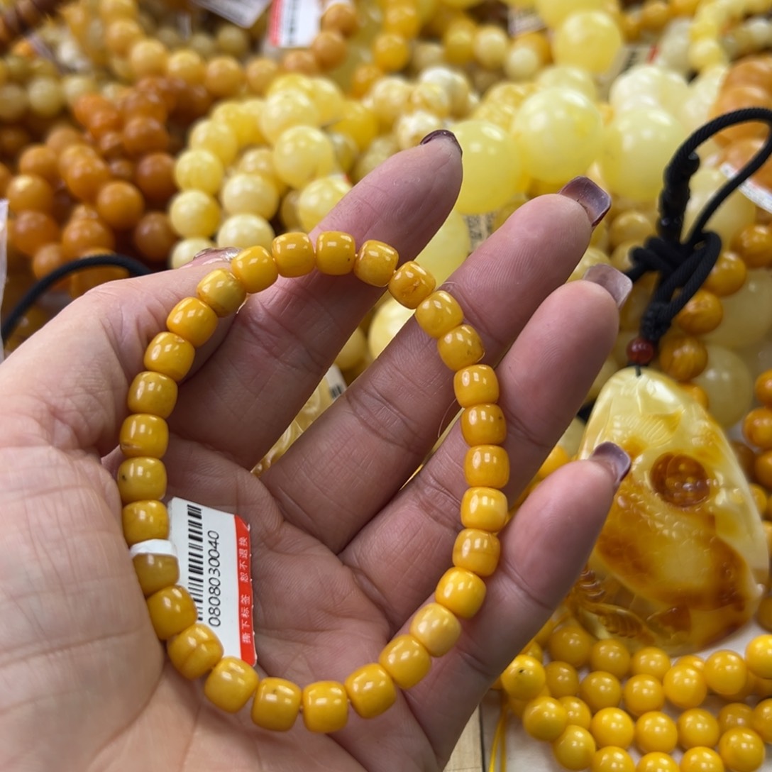 琥珀珠宝奇石未镶嵌