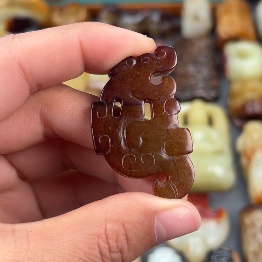 和田玉（糖玉）未镶嵌颈饰