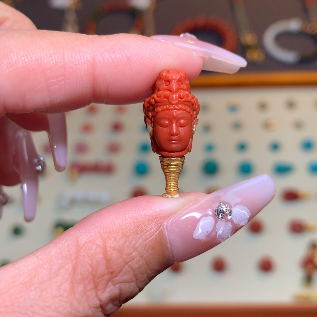 南红玛瑙18K金镶嵌颈饰