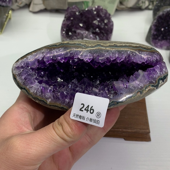 紫晶大型摆件（非配饰）未镶嵌