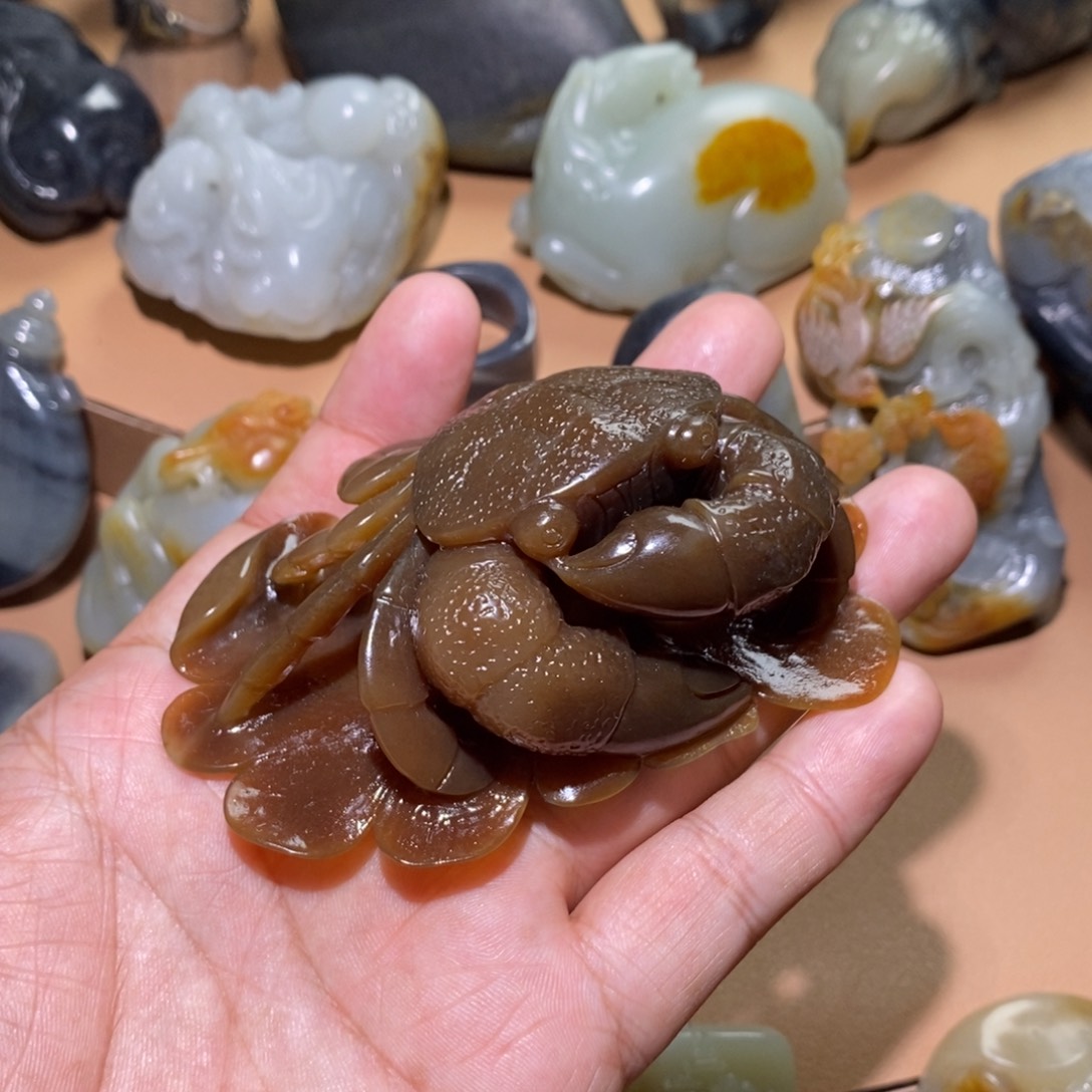 未镶嵌和田玉摆件