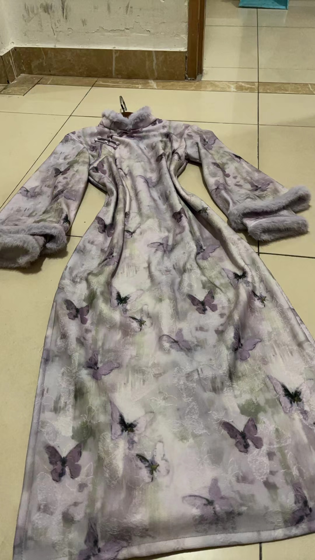 886-紫蝴蝶 双袖 浮雕 绝美 年轻 旗袍 