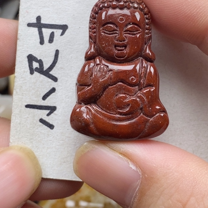 硅化珊瑚（珊瑚玉）未镶嵌颈饰