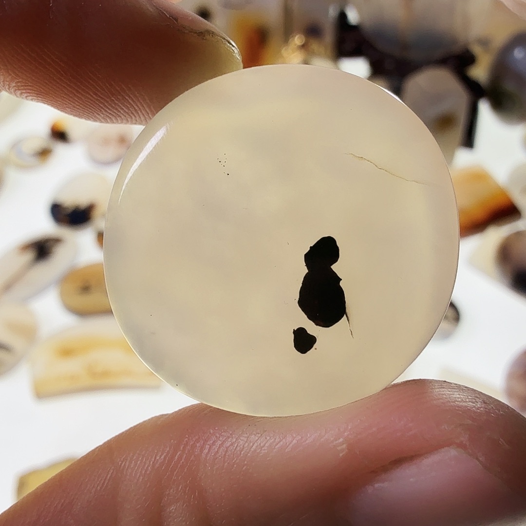 玛瑙/玉髓未镶嵌珠宝半成品