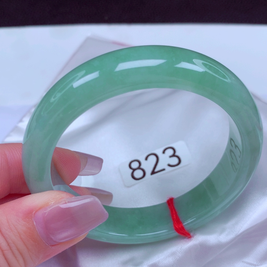 翡翠未镶嵌手镯手镯