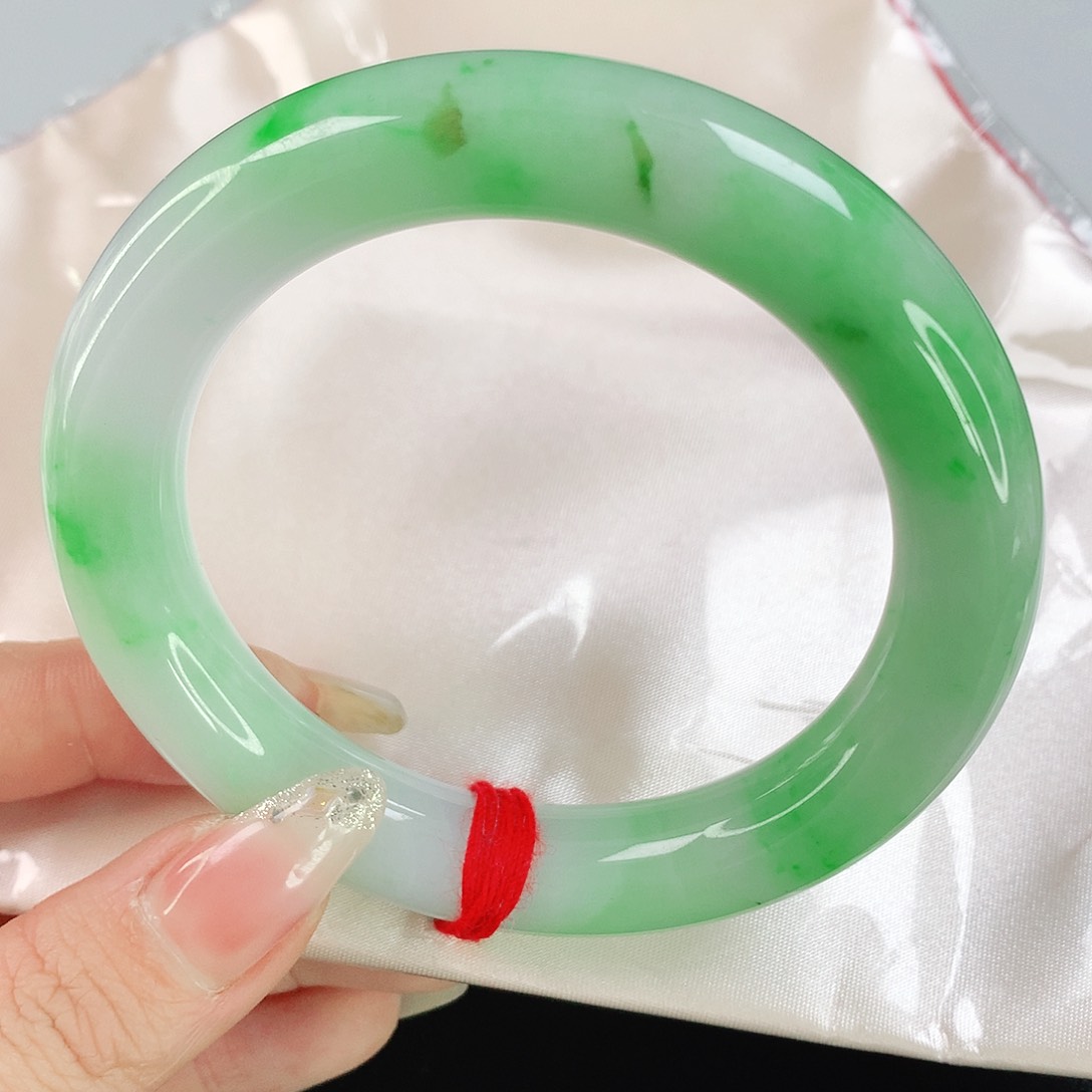 翡翠手镯未镶嵌2812翡翠