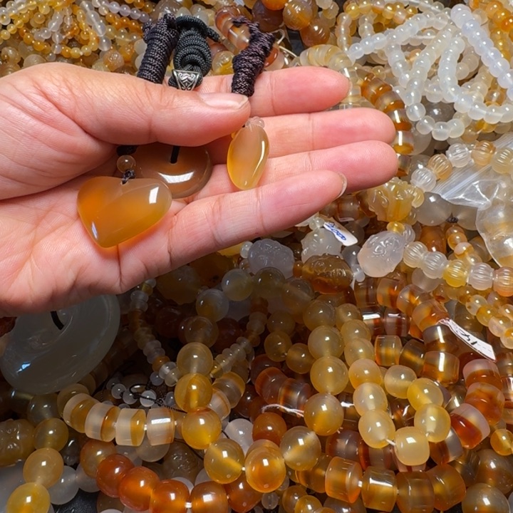 玛瑙/玉髓颈饰未镶嵌c***心329