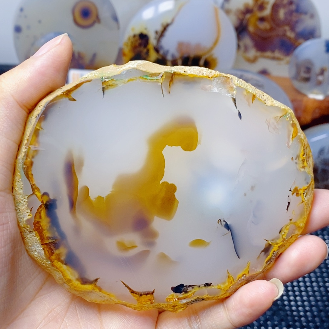 用***6玛瑙/玉髓未镶嵌珠宝奇石