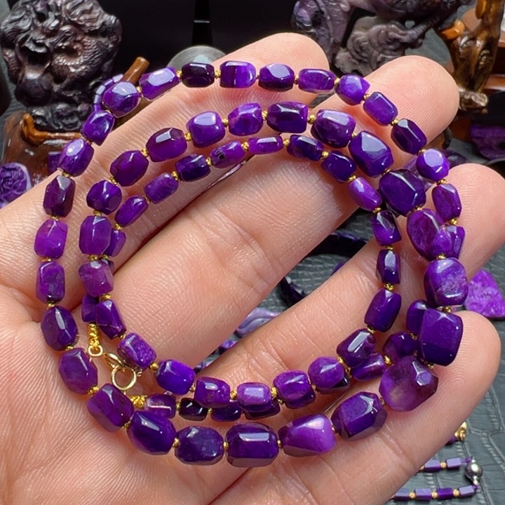 苏纪石（舒俱来）项链18K金镶嵌