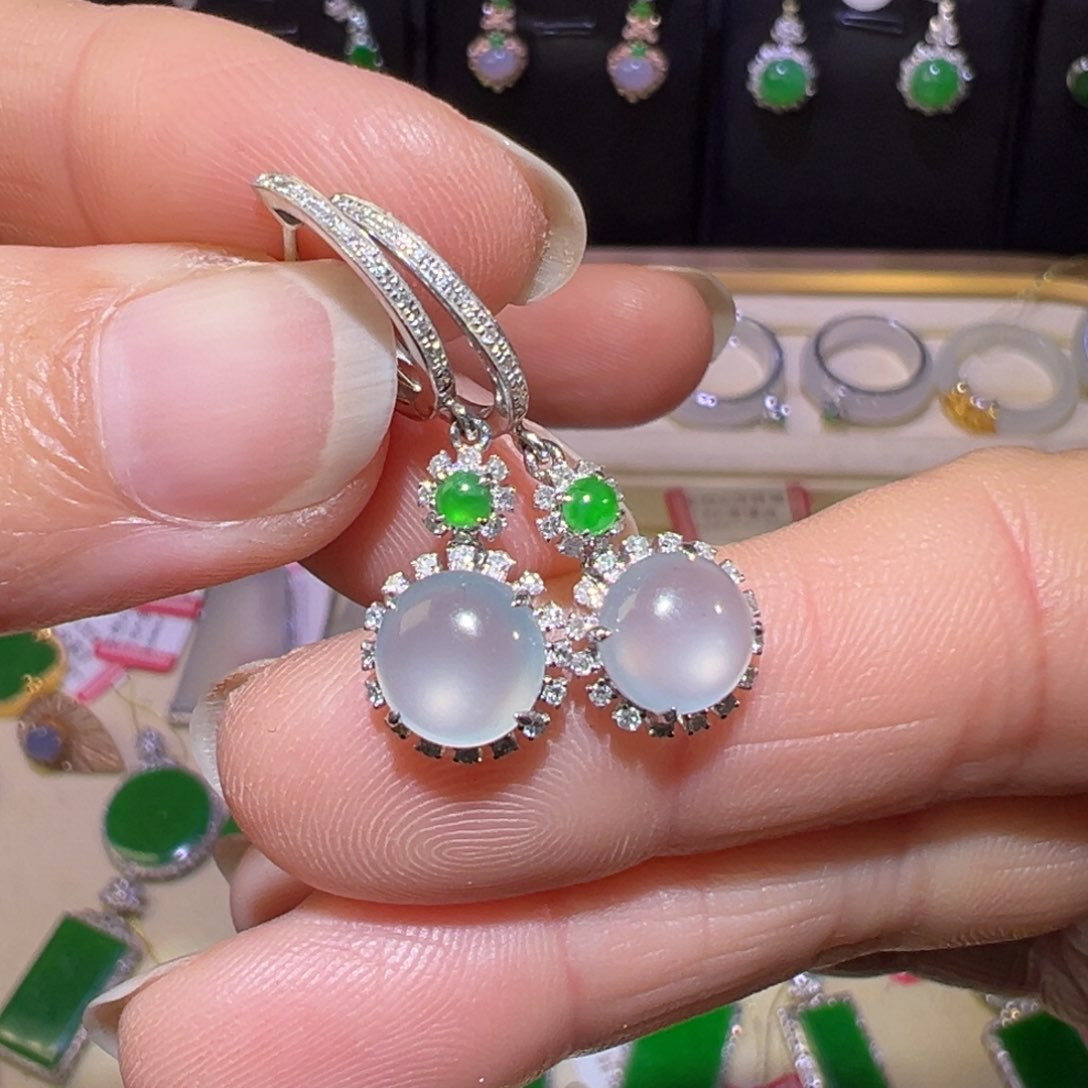 翡翠颈饰18K金镶嵌耳环