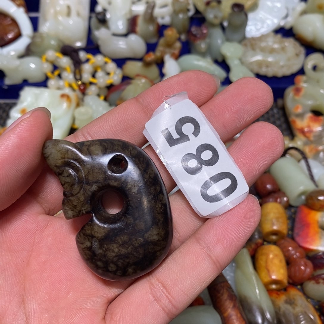 和田玉（糖玉）挂件未镶嵌