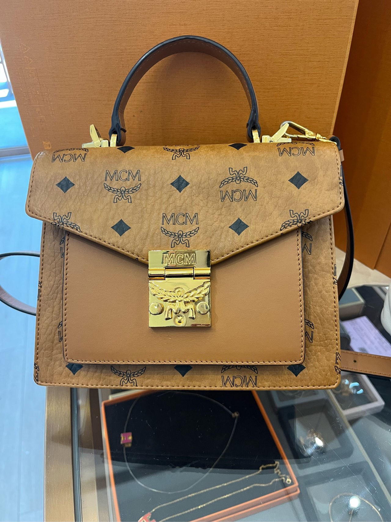 99新 MCM 干邑色老花 小号 风琴包