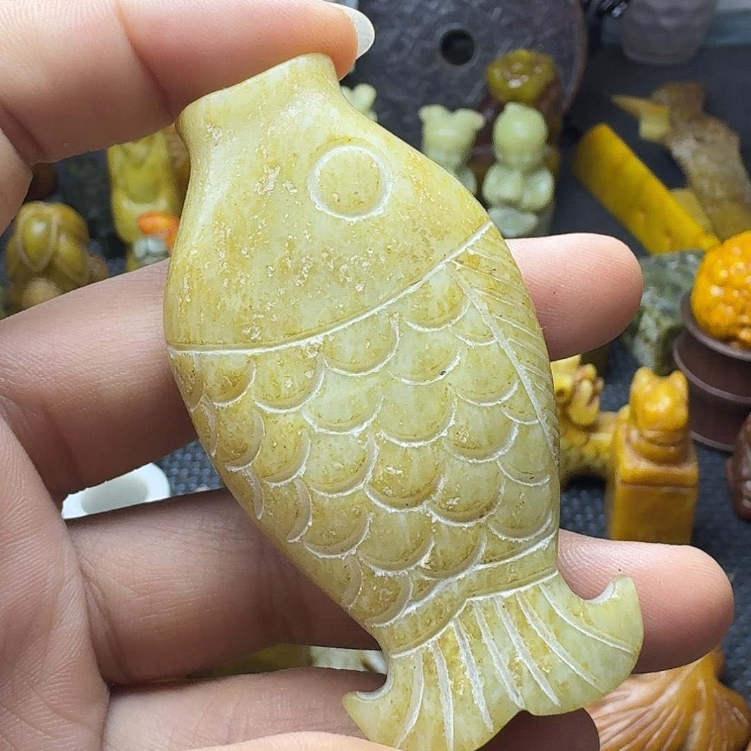 白玉菩提吊坠。。。