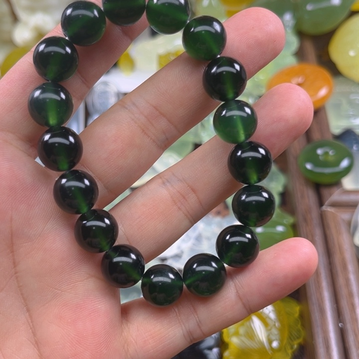 岫玉未镶嵌吊坠(不含链)云***轻