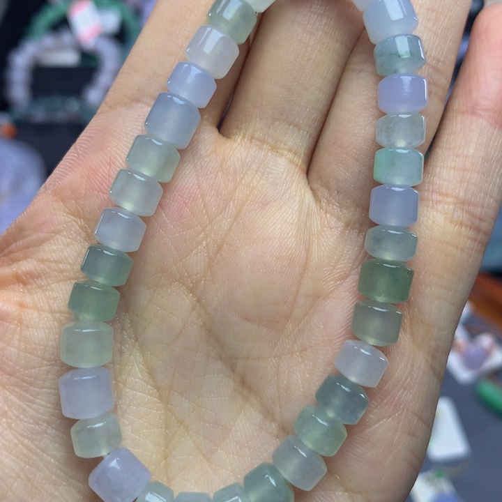 翡翠手链未镶嵌翡翠
