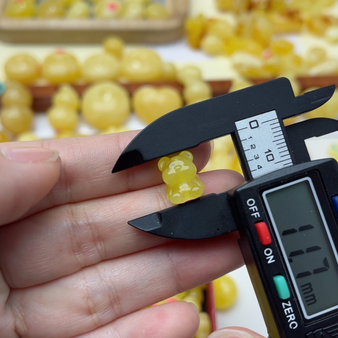 【闪购商品】蜜蜡裸石未镶嵌配饰