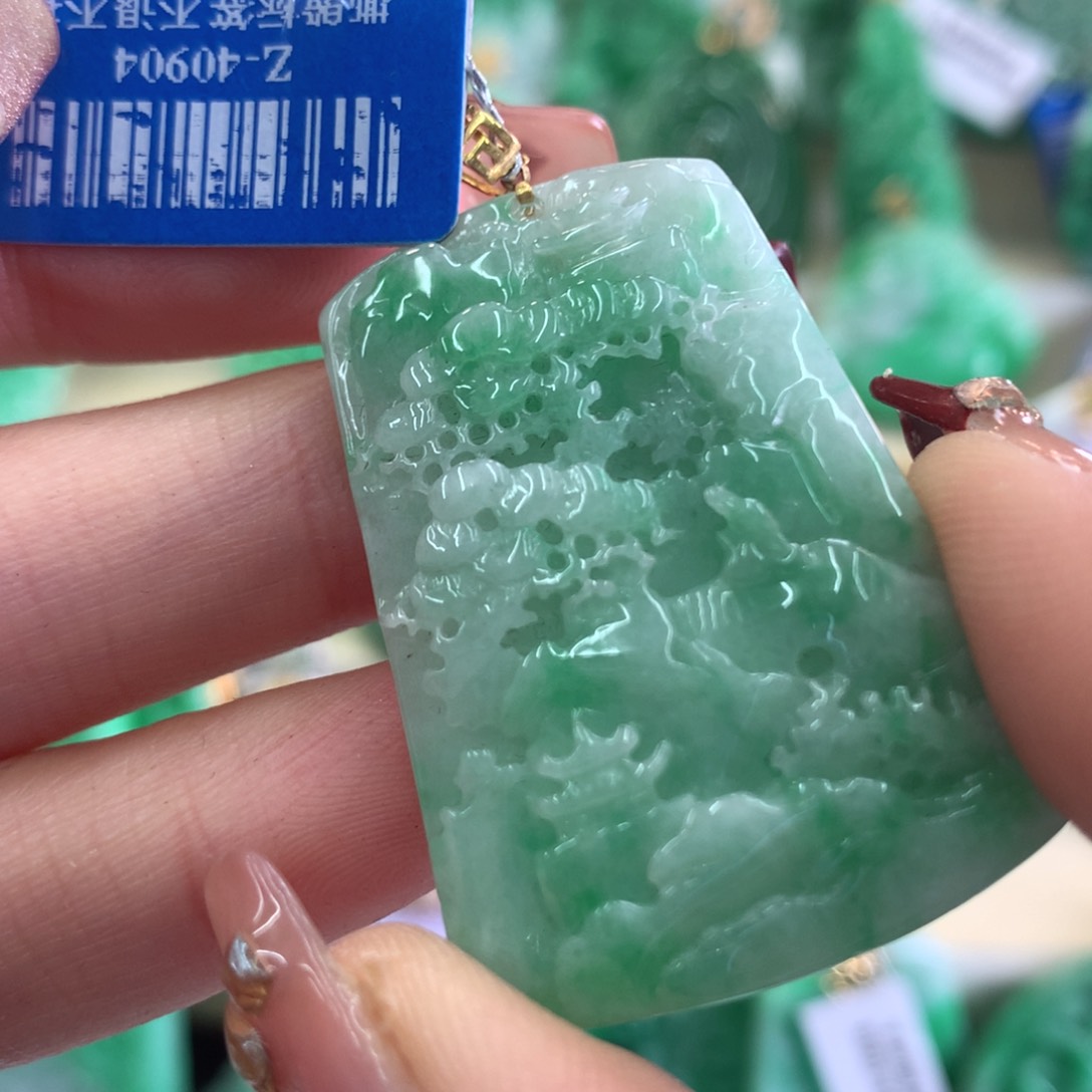 翡翠吊坠(不含链)18K金镶嵌