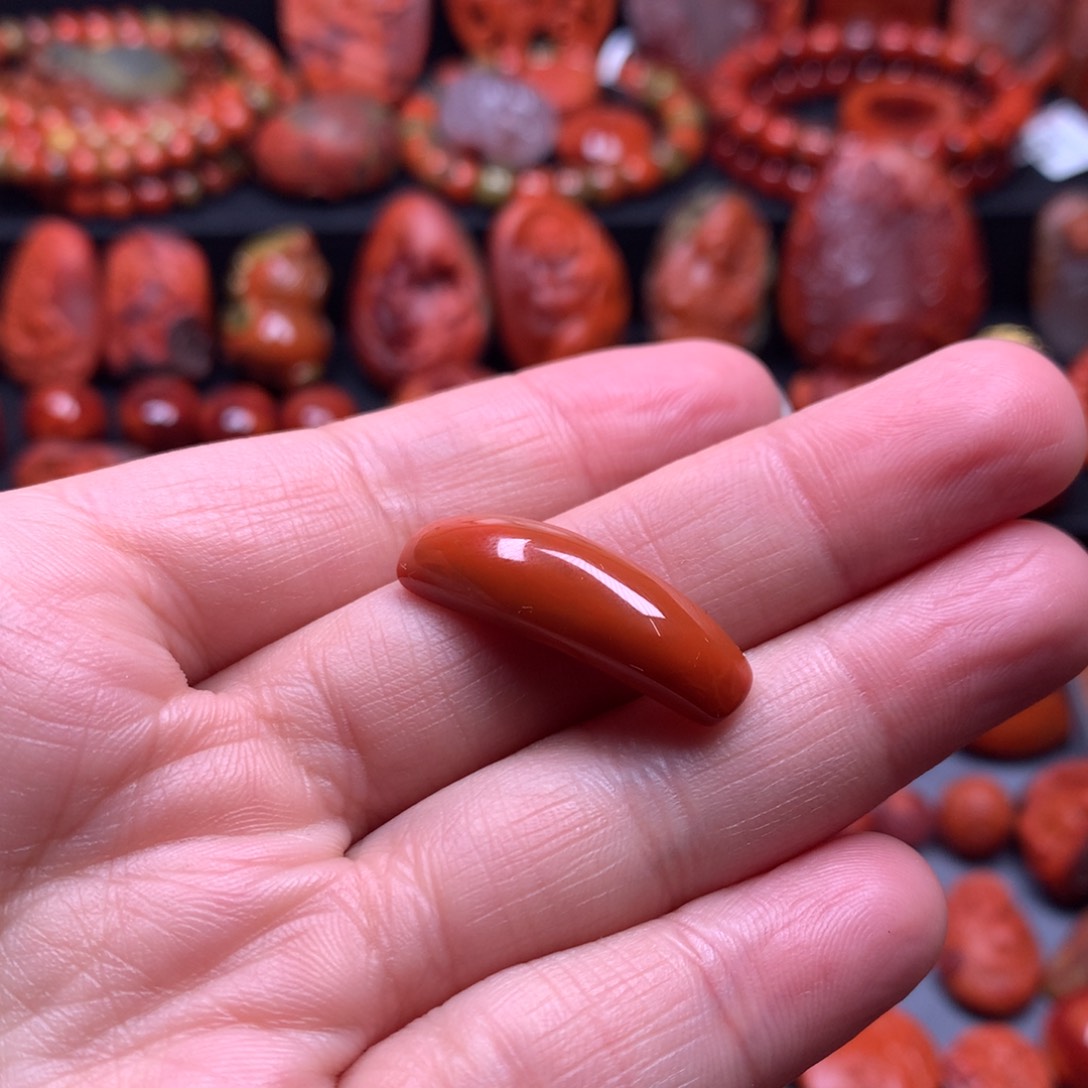 南红玛瑙手牌未镶嵌