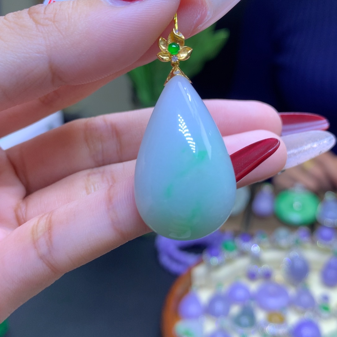 翡翠颈饰18K金镶嵌天然