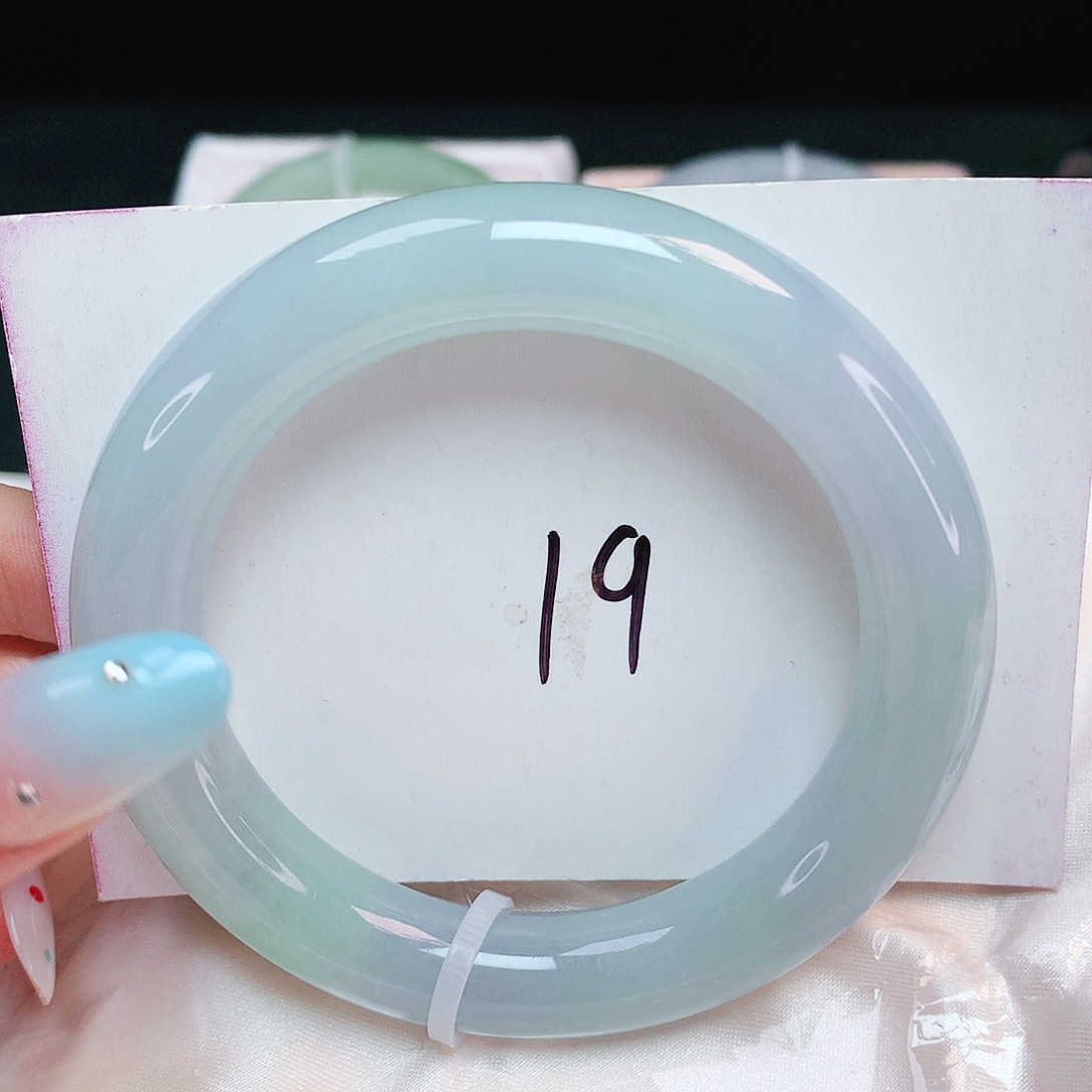 翡翠未镶嵌手镯胖圆56