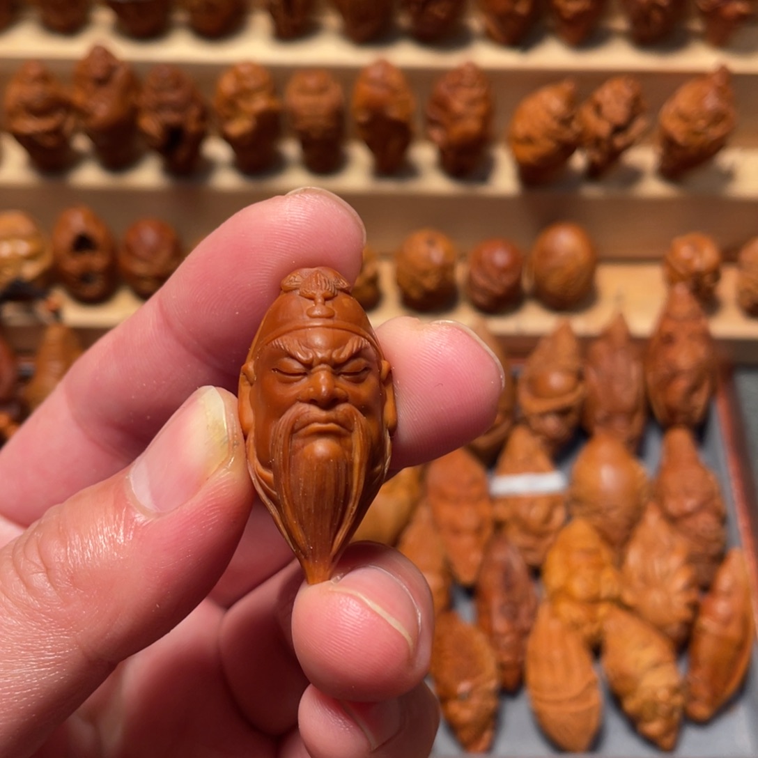 橄榄核手串/手链关公头