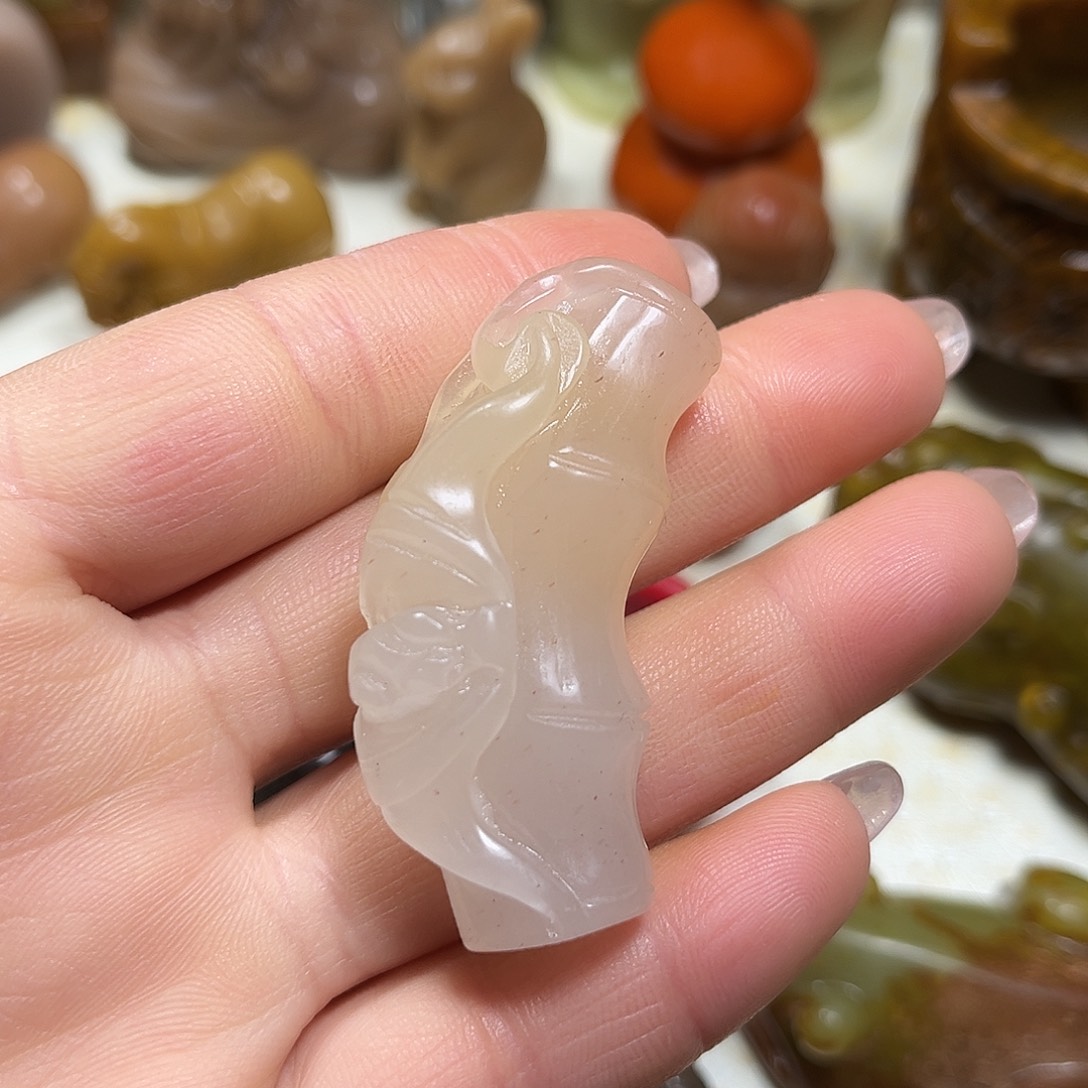 白玉菩提吊坠白玉菩提吊坠