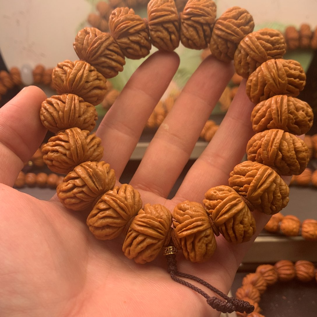 【闪购商品】桃核手串25刺龙手串