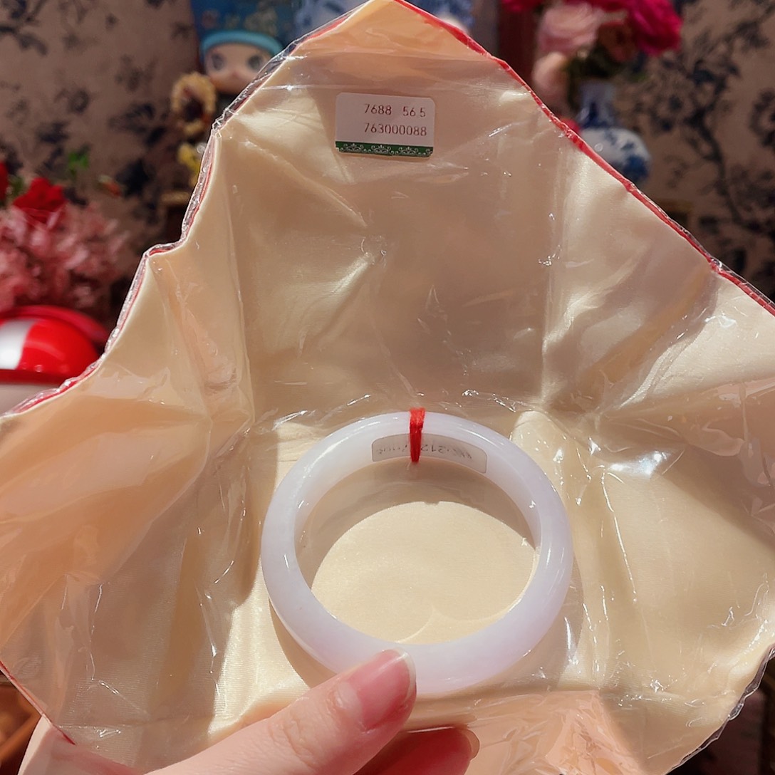 翡翠手镯未镶嵌56.5圈口