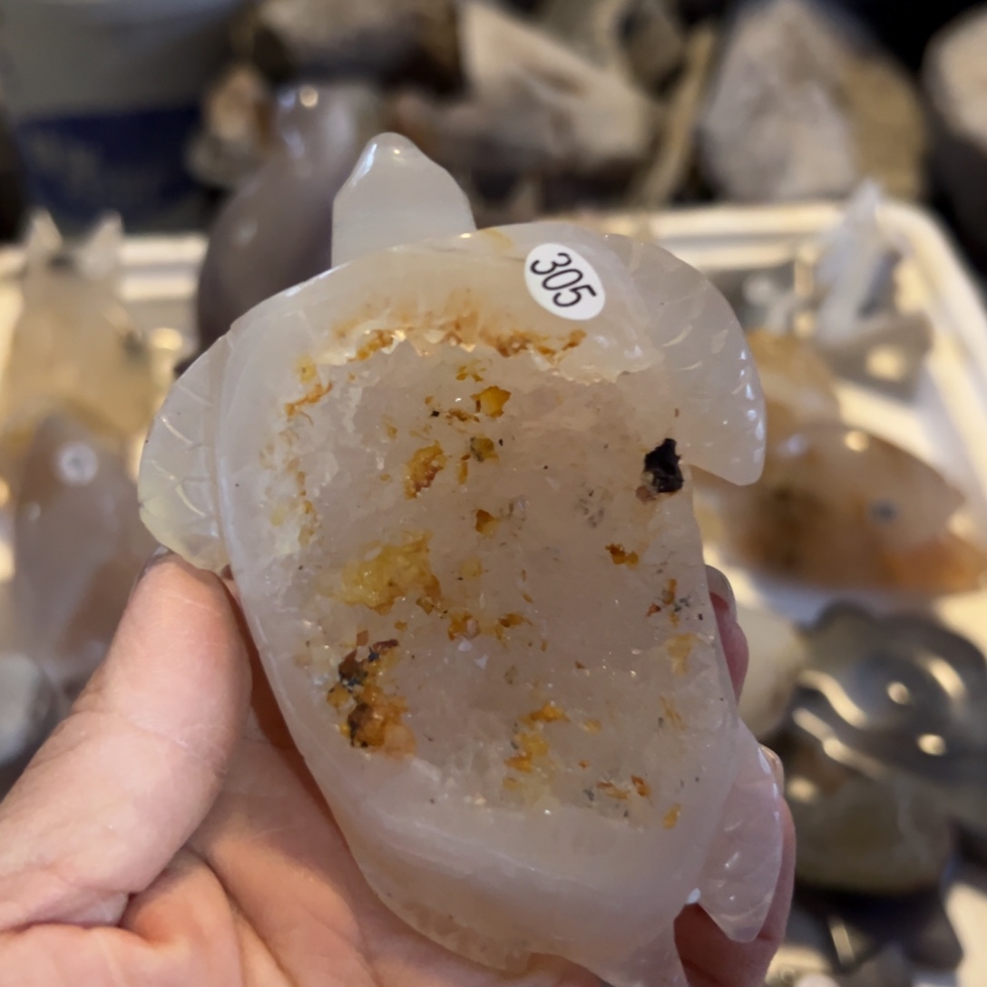 玛瑙/玉髓未镶嵌雕刻件