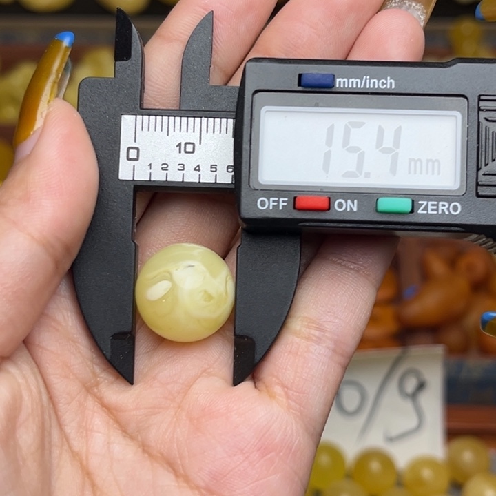 桃***叽蜜蜡未镶嵌珠宝奇石瑕疵放漏