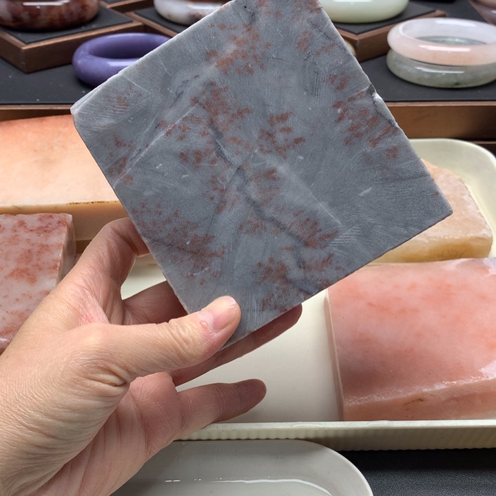 石英岩玉未镶嵌手镯