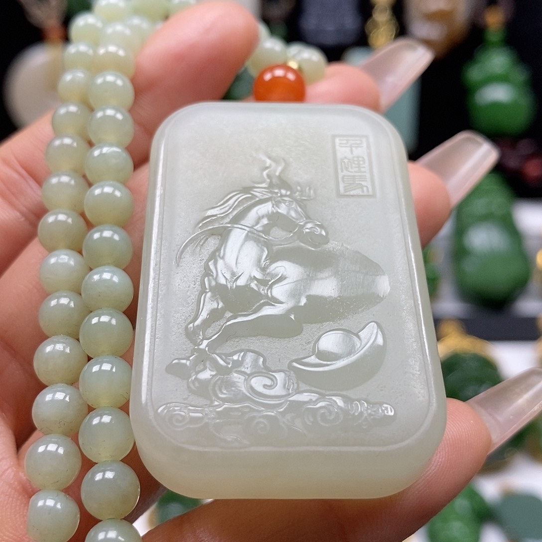 和田玉颈饰未镶嵌