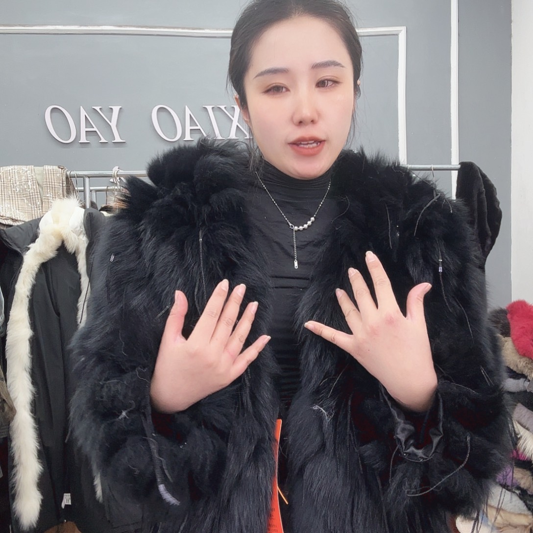 姚小妖家高端皮草